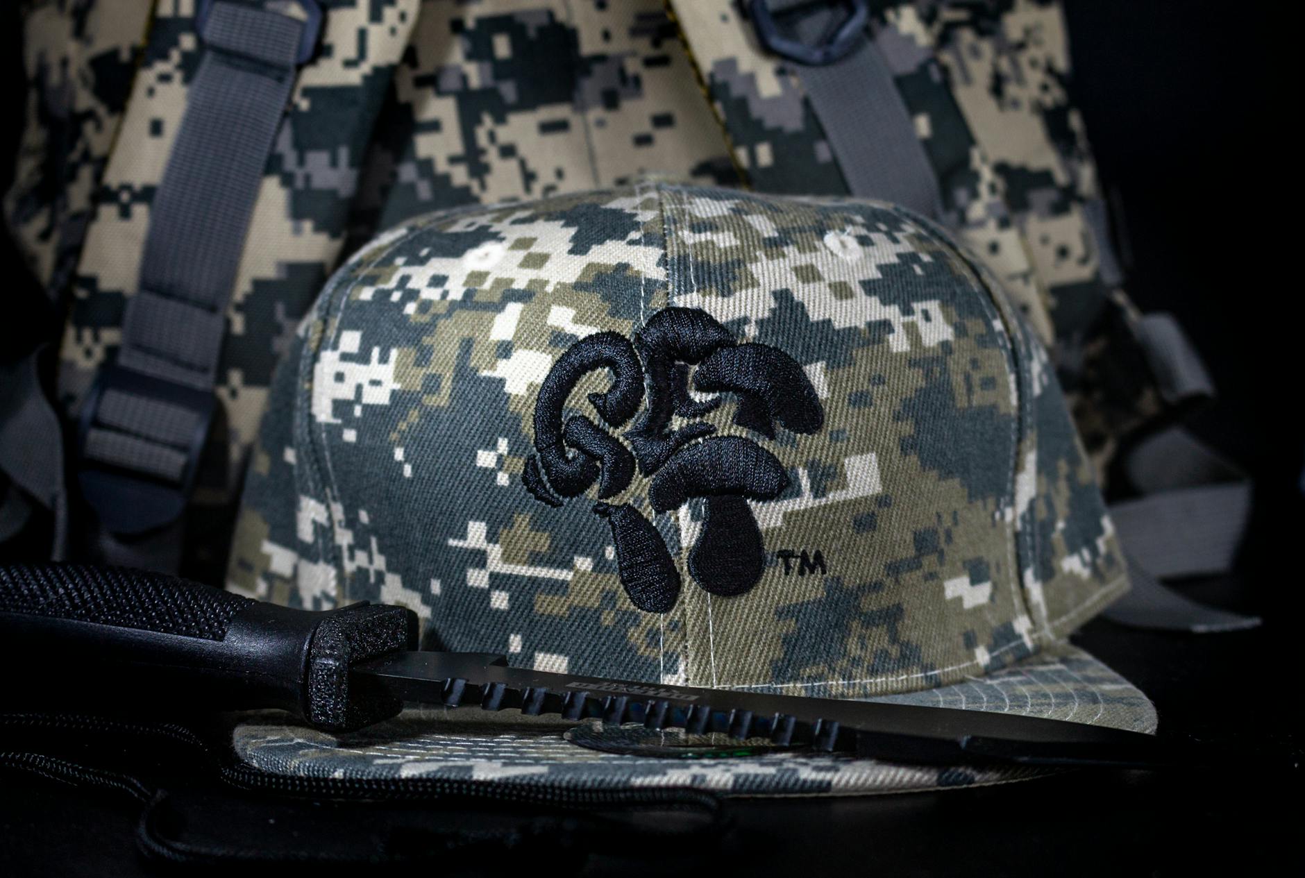 Рюкзаки Cordura vs нейлон: який матеріал краще для армії